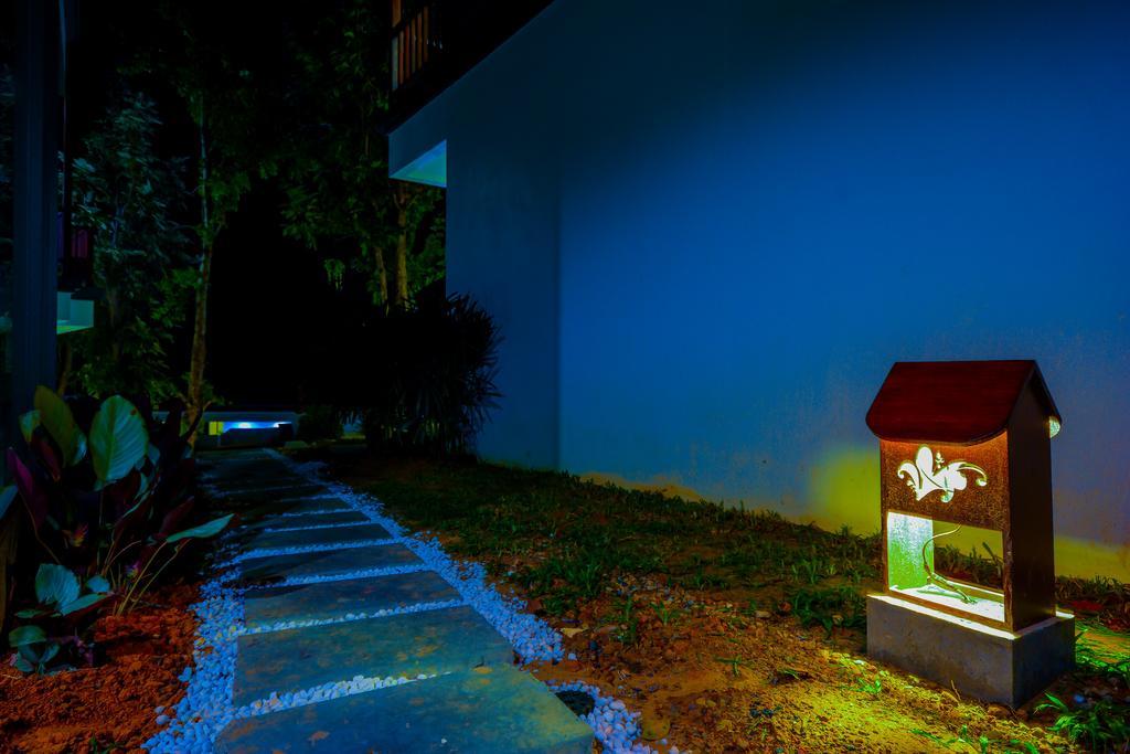 Crystal Wild Resort Panwa Phuket Exteriör bild